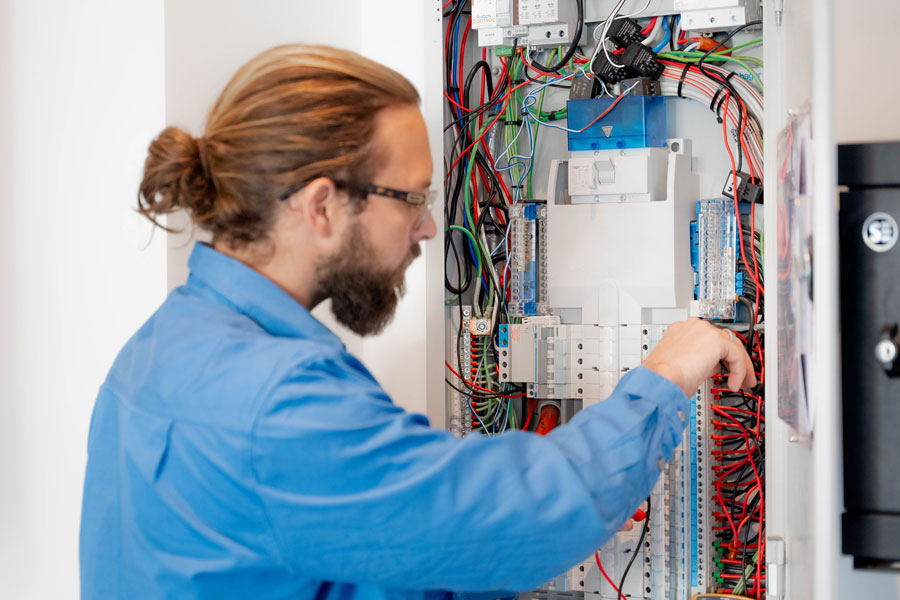 Storm preparation - electrician